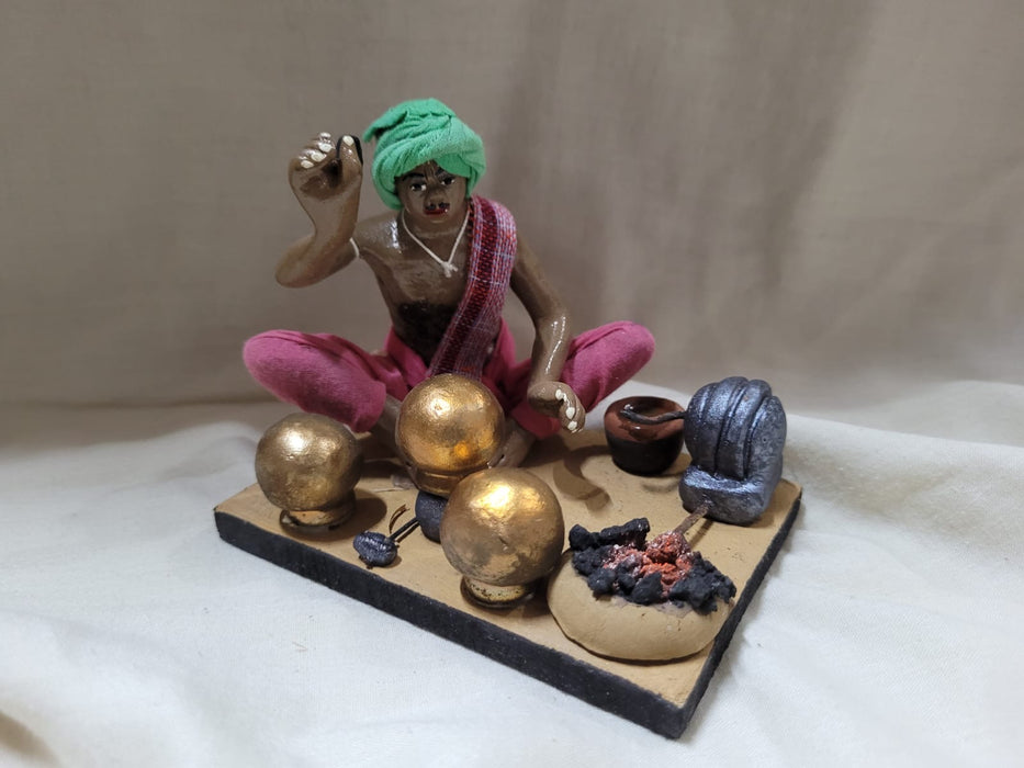 Lohar (Blacksmith) Seller