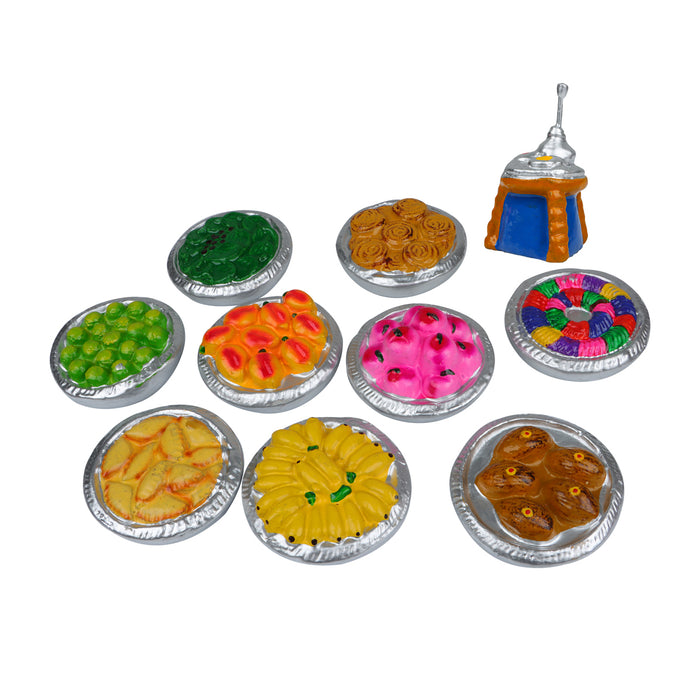 Valaikappu Clay Golu Bommai Set - 8 x 4 Inches | 17 Pcs/ Giri Golu Doll/ Navaratri Golu Bomma/ Gombe