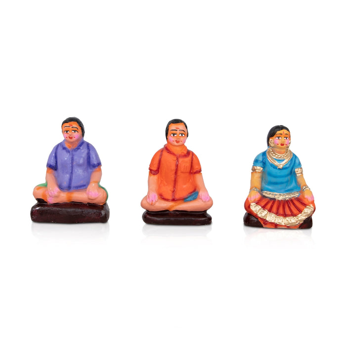 Engagement Clay Golu Bommai Set - 5 x 3 Inches | Giri Golu Doll/ Navaratri Golu Bomma/Gombe/Bommai