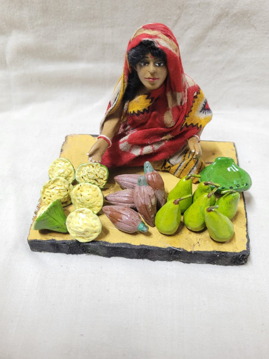 SABJI SELLER SMALL (WOMEN)